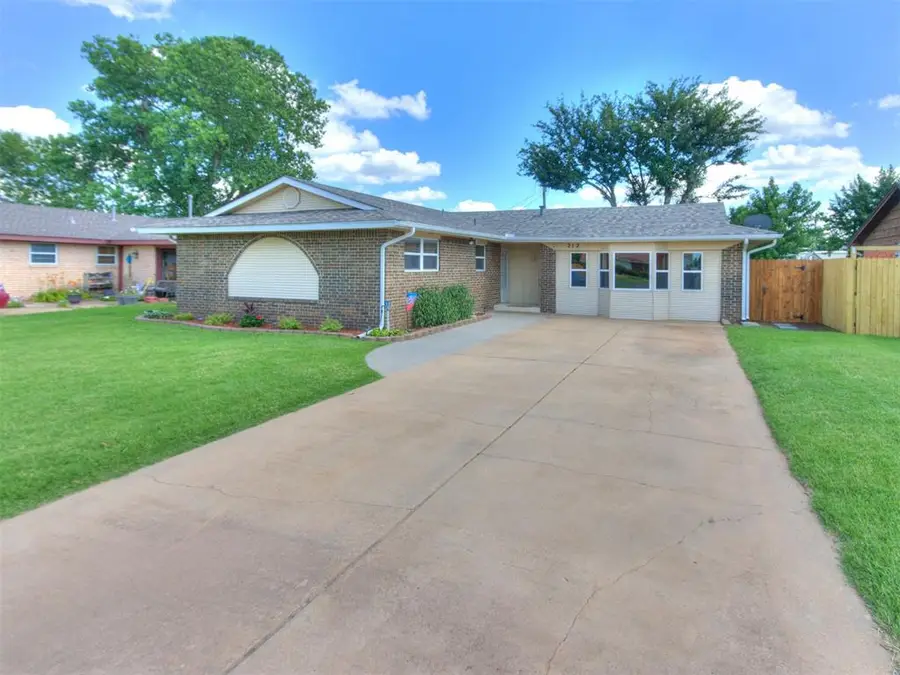 212 Gath Drive, Tuttle, OK 73089 - #3