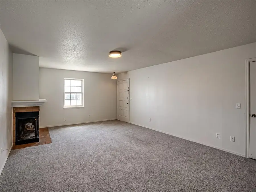 11301 N May Avenue #C, Oklahoma City, OK 73120 - #3