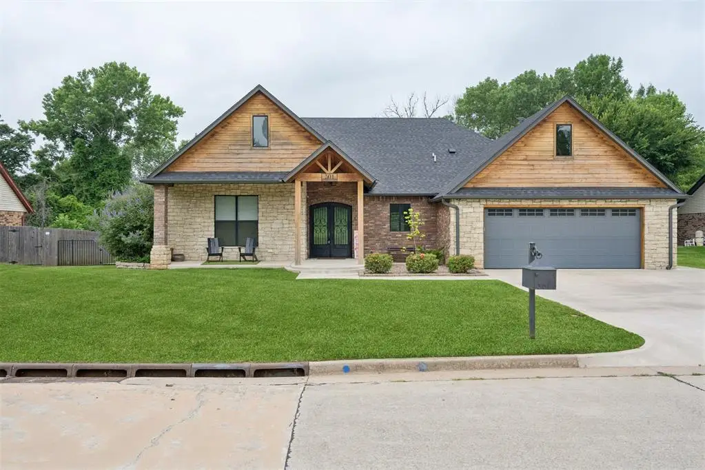 501 Buckboard Lane, Midwest City, OK 73130 - #1