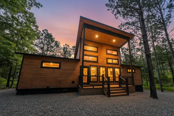546 Conifer Crossing Trail, Broken Bow, OK 74728