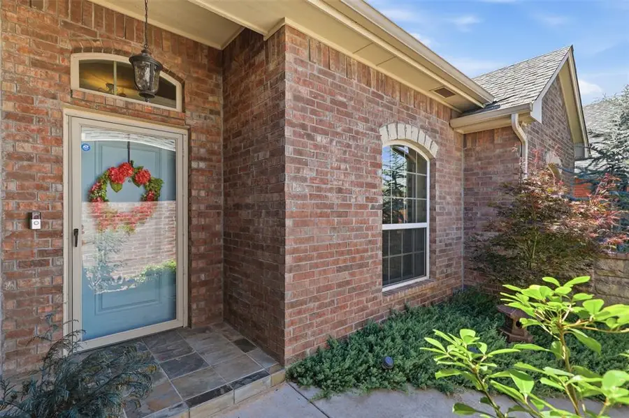 10215 Kingston Way, Oklahoma City, OK 73120 - #2
