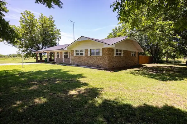 1020 S Rose Avenue, Glencoe, OK 74032