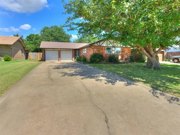 1200 N Southminster Street, Moore, OK 73160