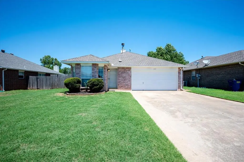 337 W Chantilly Way, Mustang, OK 73064 - #1