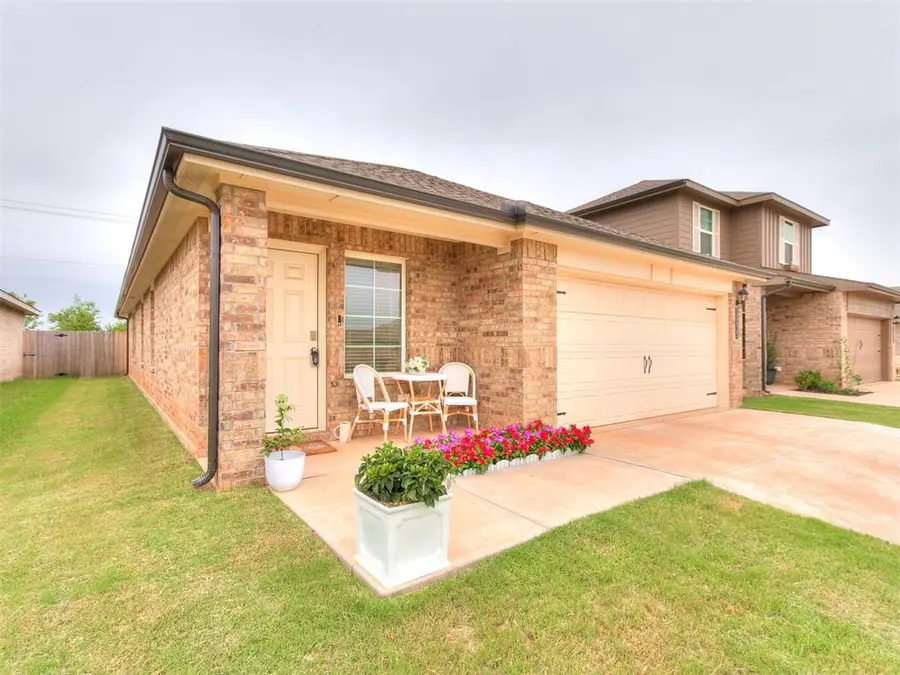 10613 Red Thistle Drive, Oklahoma City, OK 73131 - #2