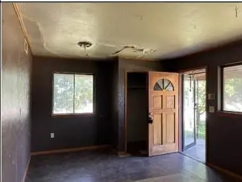 102 NE 5th Street, Moore, OK 73160 - #3