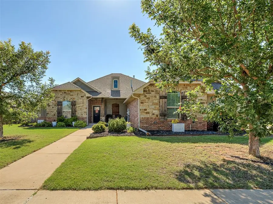 4612 Kentucky Ridge Drive, Mustang, OK 73064 - #2