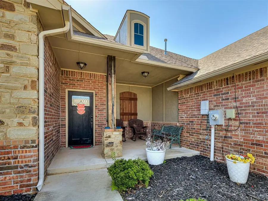 4612 Kentucky Ridge Drive, Mustang, OK 73064 - #3
