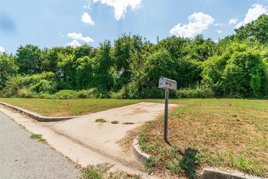 319 S Oklahoma Avenue, Shawnee, OK 74801 - #2