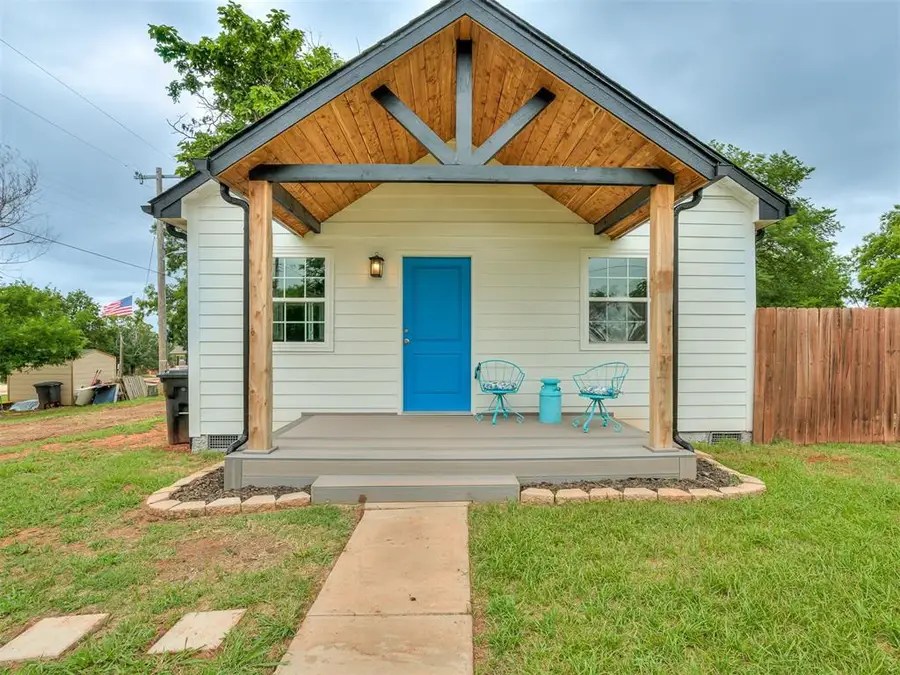 106 4th Street, Wellston, OK 74881 - #3