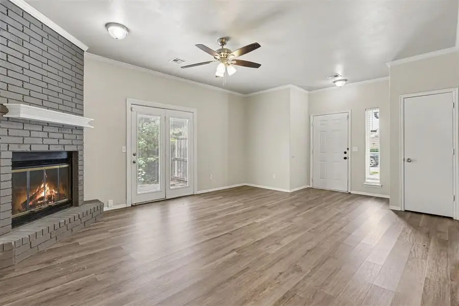 2113 S Robinson Avenue, Moore, OK 73170 - #2