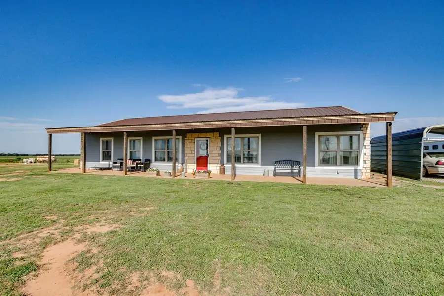 2406 S Logan Road, Lahoma, OK 73754 - #2