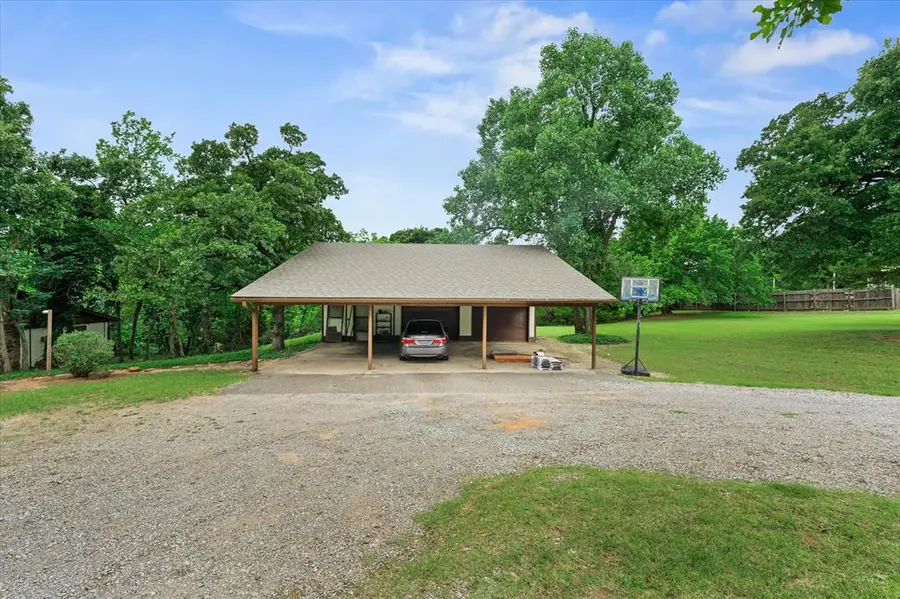 1101 S Post Road, Guthrie, OK 73044 - #3