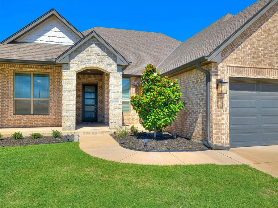 15605 Capri Lane, Edmond, OK 73013 - #3