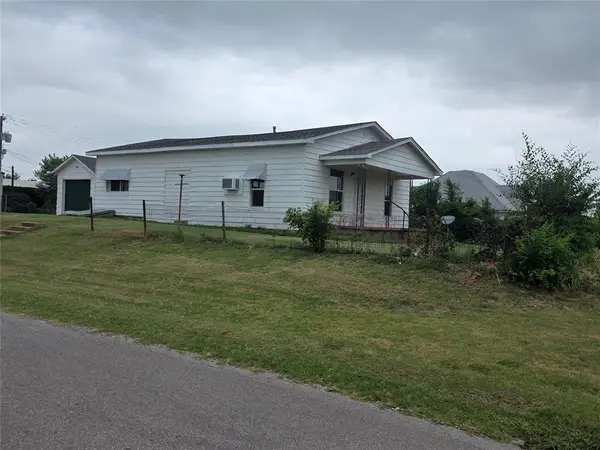 928 S 3rd Street, Chickasha, OK 73018