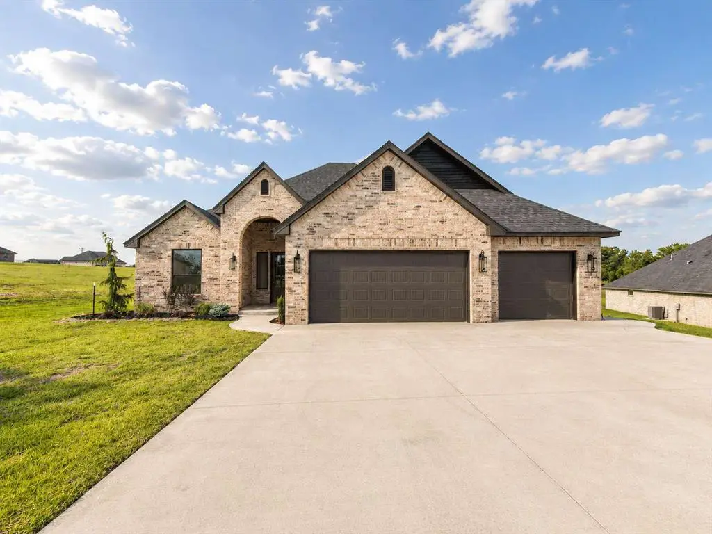 2444 Canyon Circle, Blanchard, OK 73010 - #1