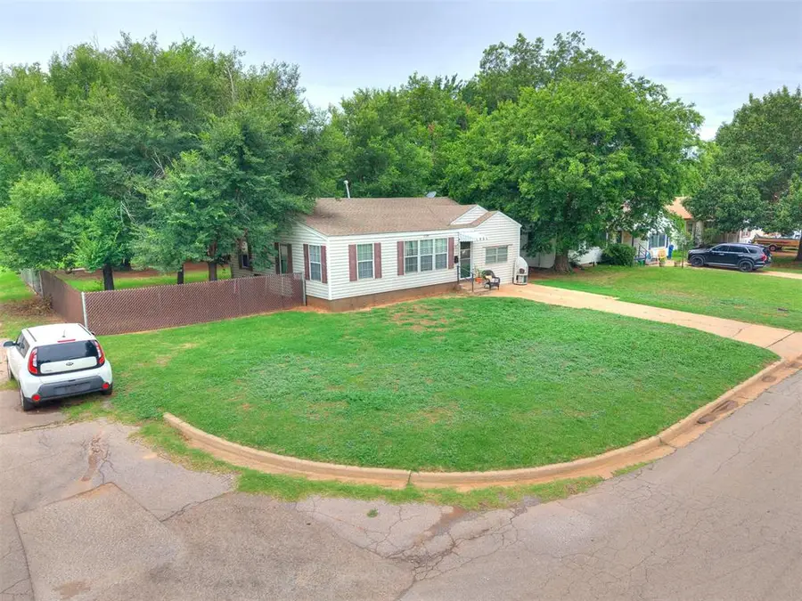 1728 S 20th Street, Chickasha, OK 73018 - #3