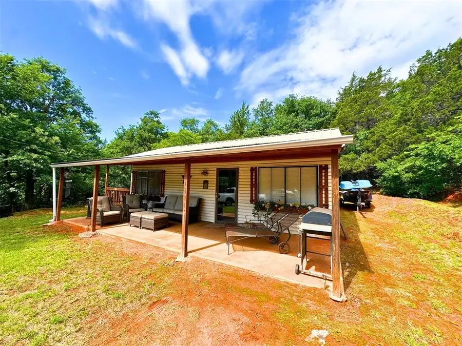 10830 Locust Street, Hinton, OK 73047 - #2