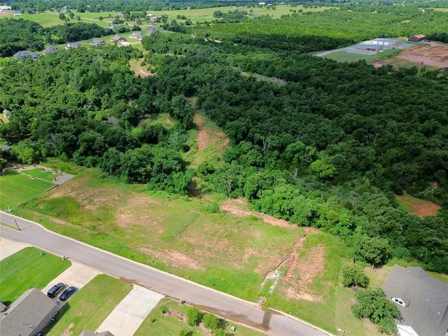 8835 Overlook Drive, Guthrie, OK 73044 - #2