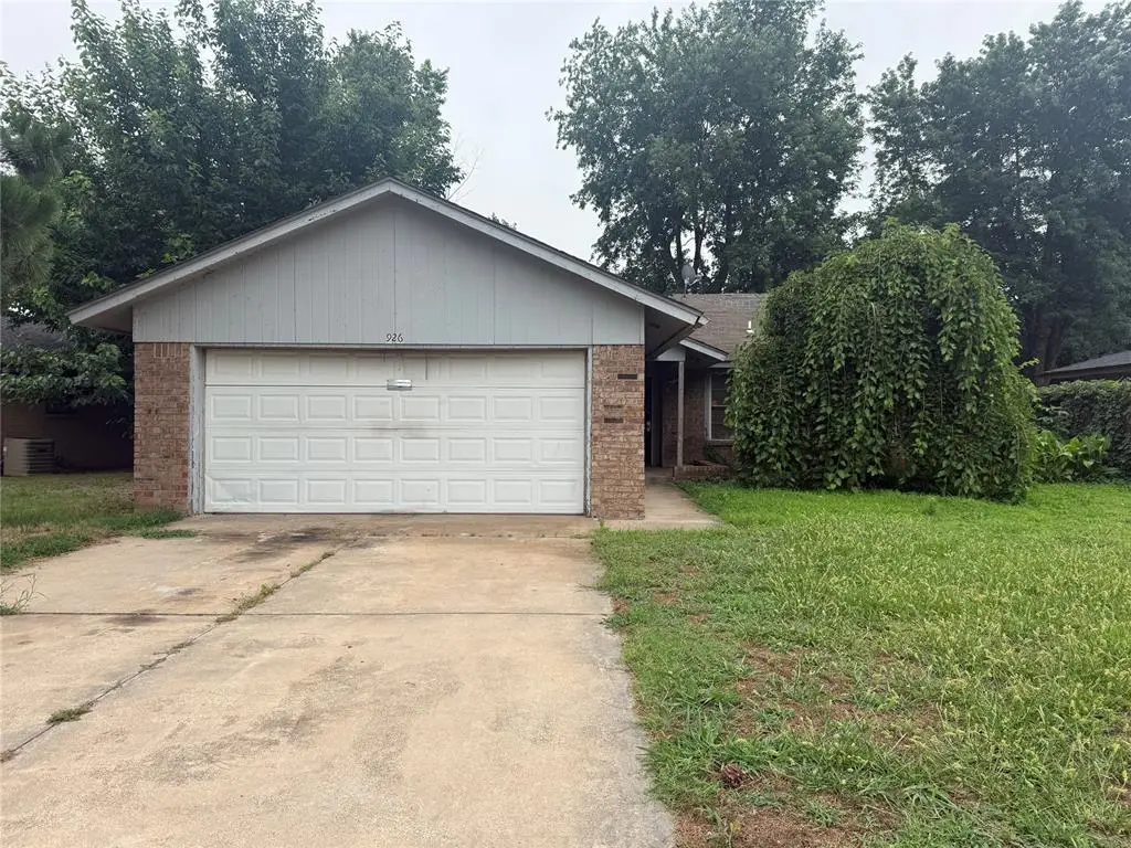 926 W Churchill Way, Mustang, OK 73064 - #1