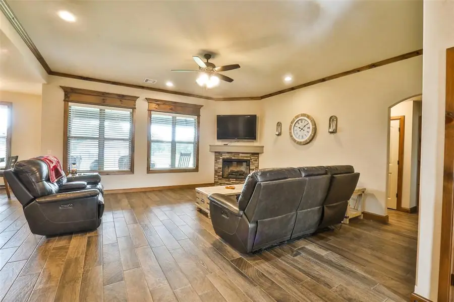 2103 E Sooner Road, Tuttle, OK 73089 - #2