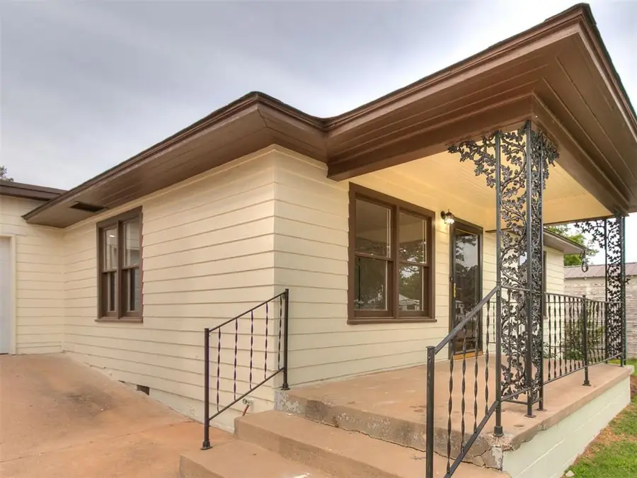 906 W Ridgewood Street, Shawnee, OK 74801 - #3