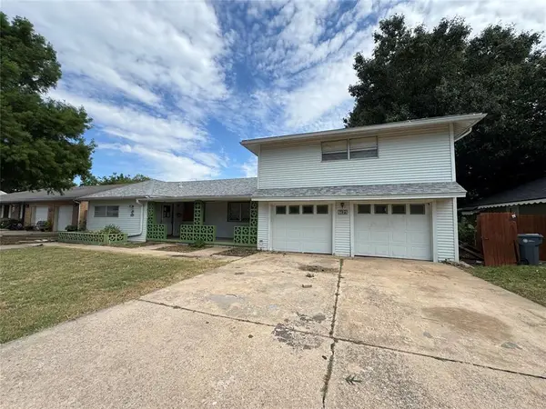 6125 NW 49th Street, Warr Acres, OK 73122