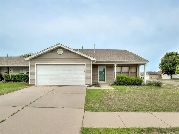 901 Hyacinth Hollow Drive, Yukon, OK 73099