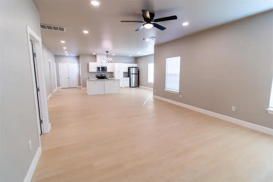 220 SE 42nd Street, Oklahoma City, OK 73129 - #2