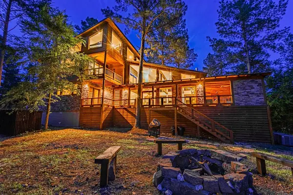 50 Coffee Tree Trail Road, Broken Bow, OK 74728
