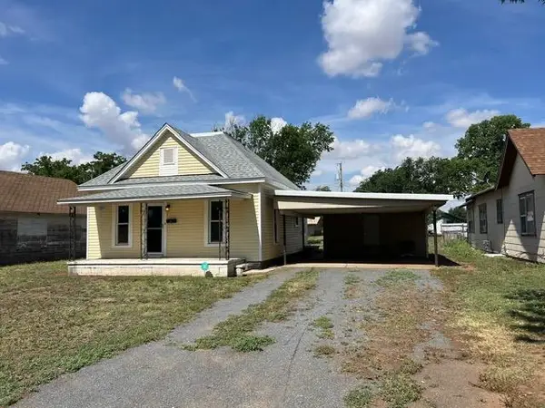 209 N Stephens Street, Hobart, OK 73651