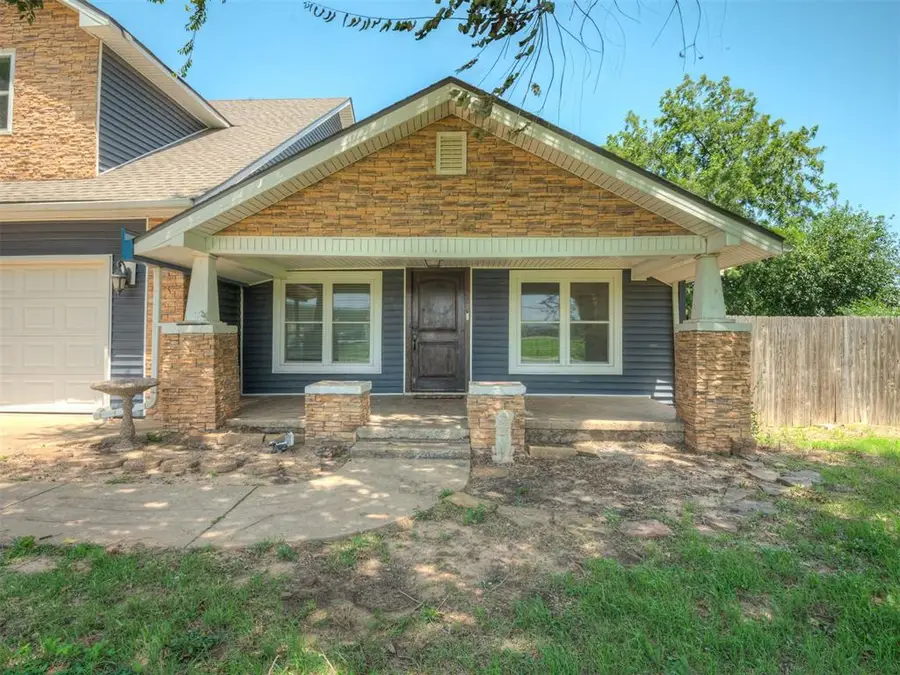 112 N Broadway Street, Crescent, OK 73028 - #2