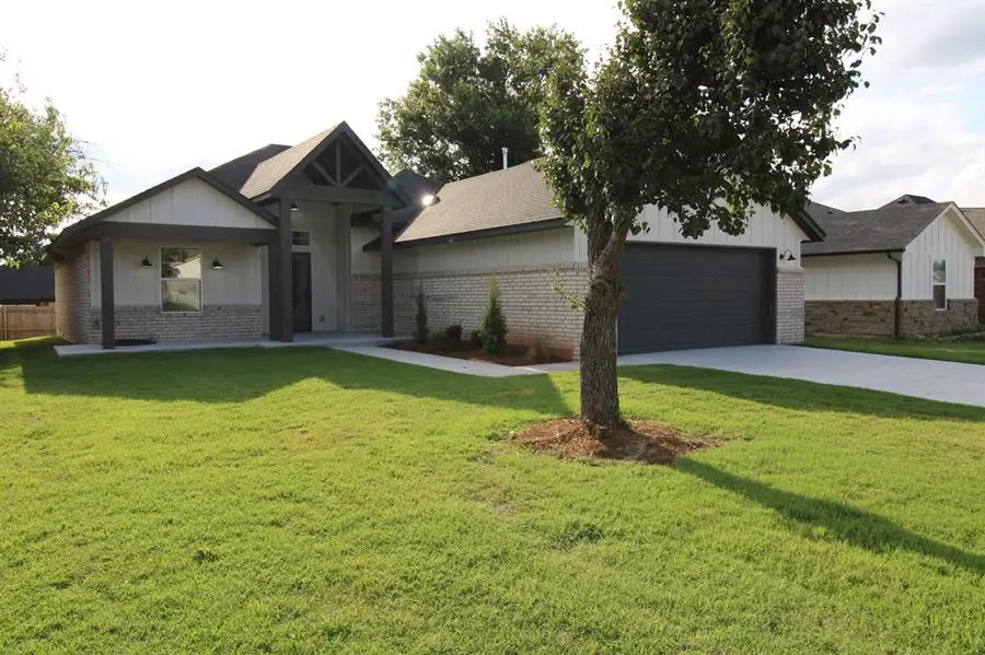 8421 Stonewood Drive, Oklahoma City, OK 73135 - #2