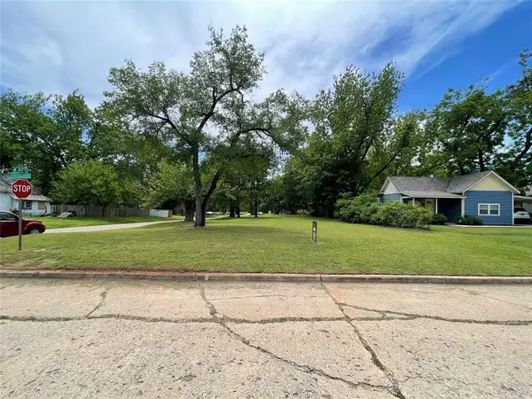 1001 W Mansur Avenue, Guthrie, OK 73044