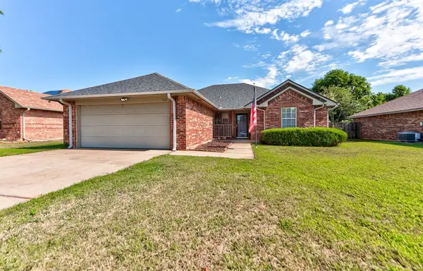 333 NE 9th Place, Newcastle, OK 73065