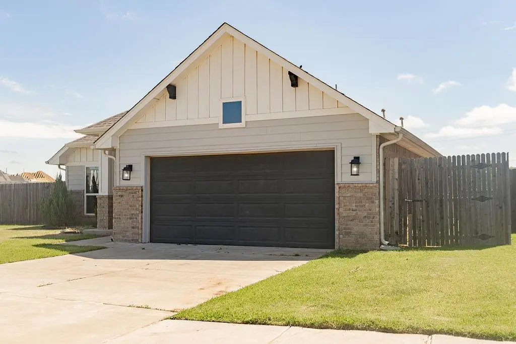 15708 Vermillion Drive, Edmond, OK 73013 - #1