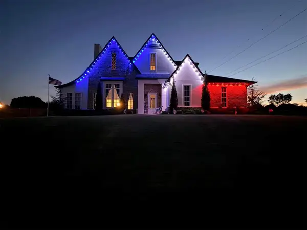 3261 Red Ridge Drive, Blanchard, OK 73010