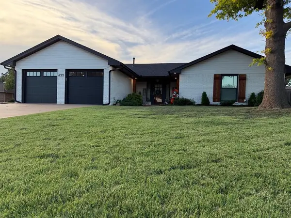 622 S Rueter Lane, Okarche, OK 73762