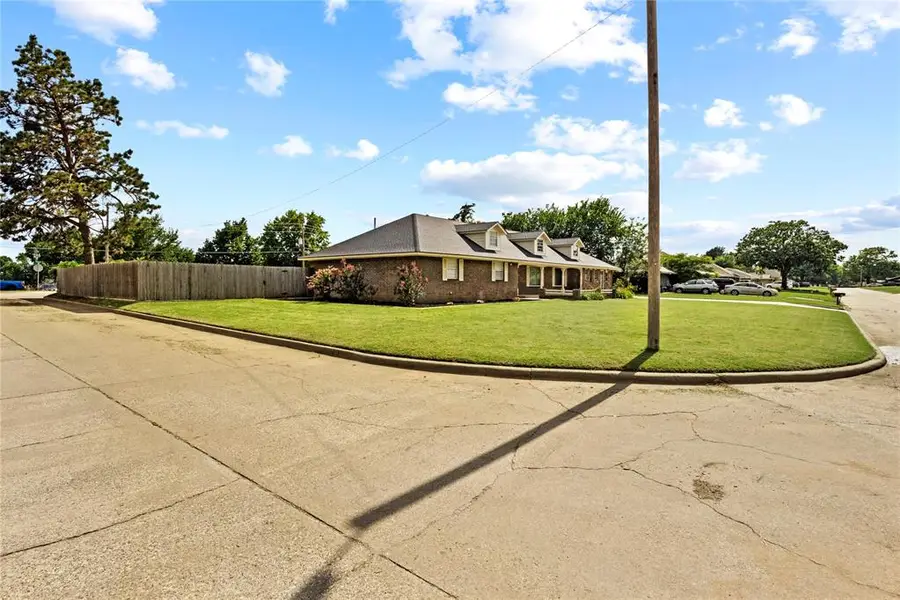 1450 Pine Street, Weatherford, OK 73096 - #3