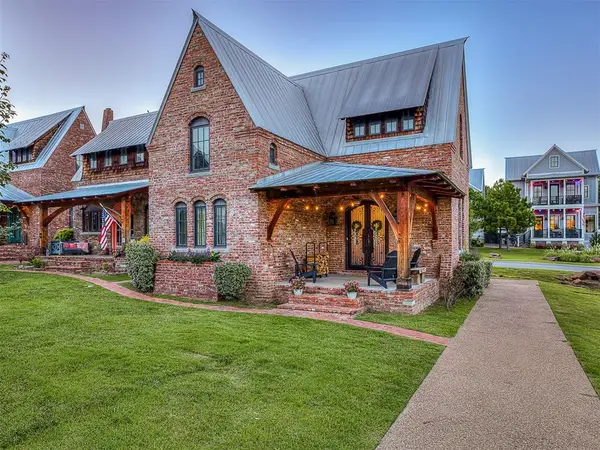 43 Redbud Street #D, Carlton Landing, OK 74432