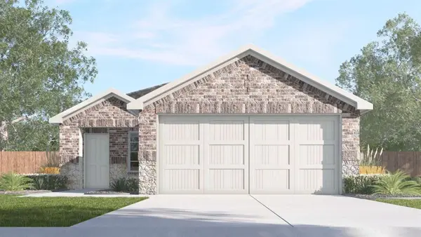 10521 Red Thistle Drive, Oklahoma City, OK 73114