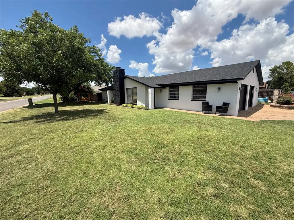 1209 S Trail Drive, Altus, OK 73521 - #1