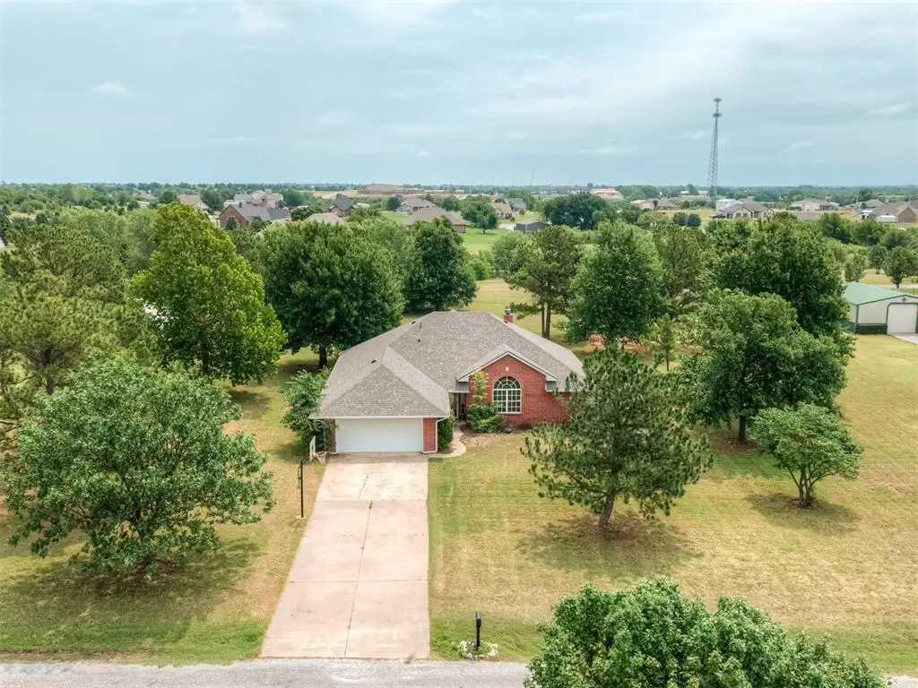 1085 Pioneer Road, Tuttle, OK 73089 - #1