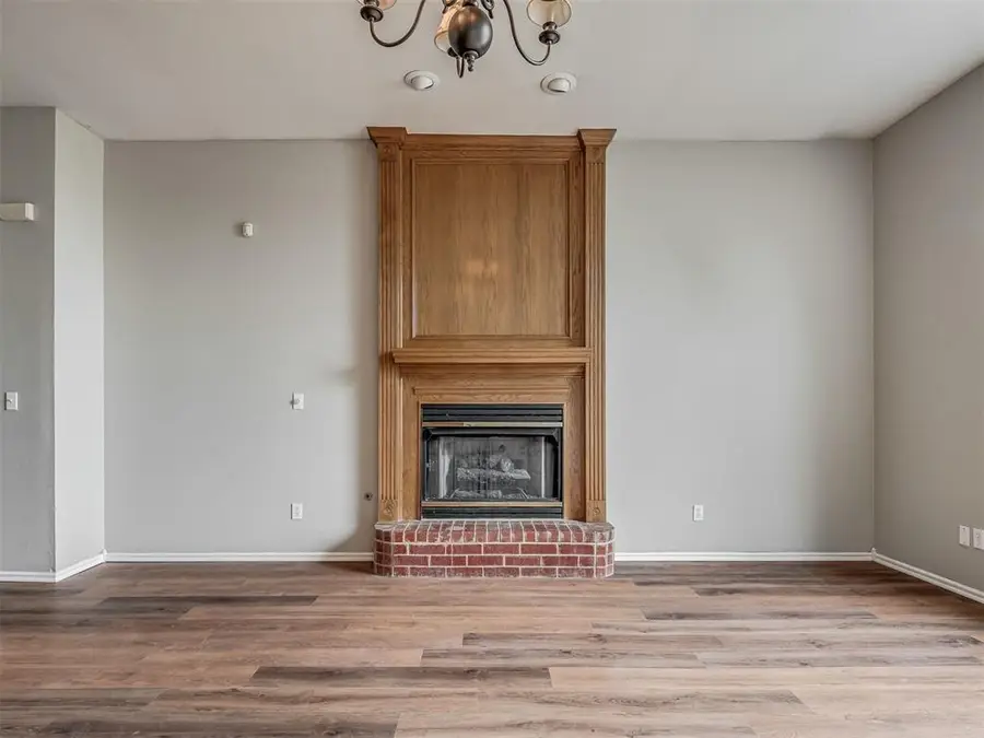 1085 Pioneer Road, Tuttle, OK 73089 - #3
