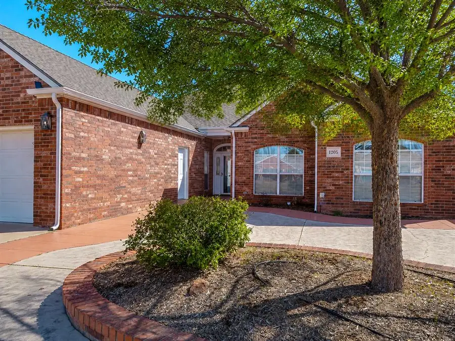 1205 Regency Court, Kingfisher, OK 73750 - #2