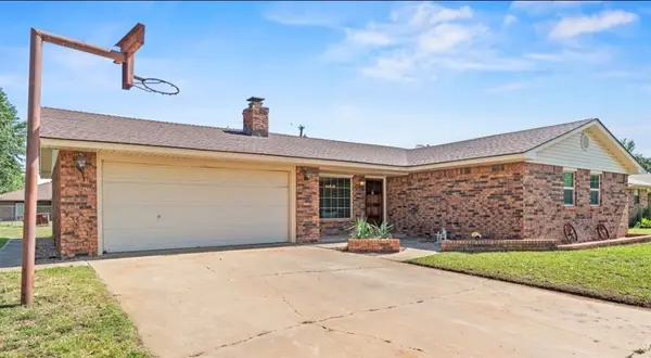 537 Sunset Drive, Watonga, OK 73772