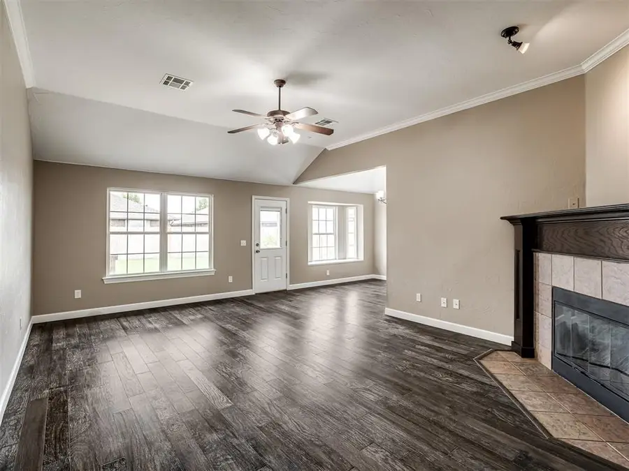 11621 SW 11th Street, Yukon, OK 73099 - #2