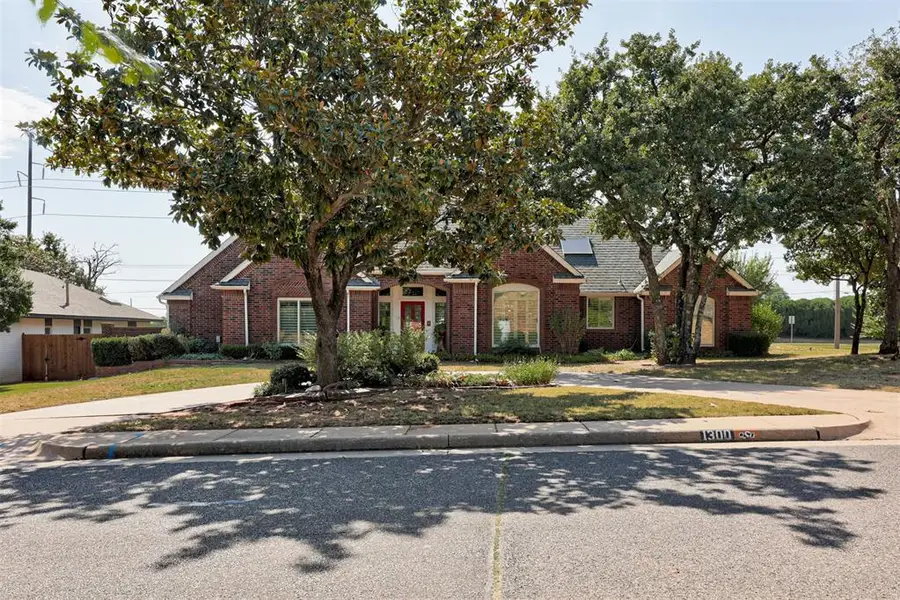 1300 Eagle Drive, Edmond, OK 73034 - #2