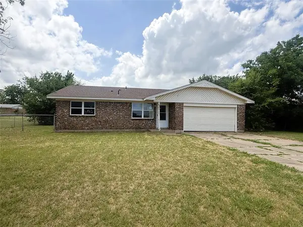 122 Glenhaven Drive, Chickasha, OK 73018