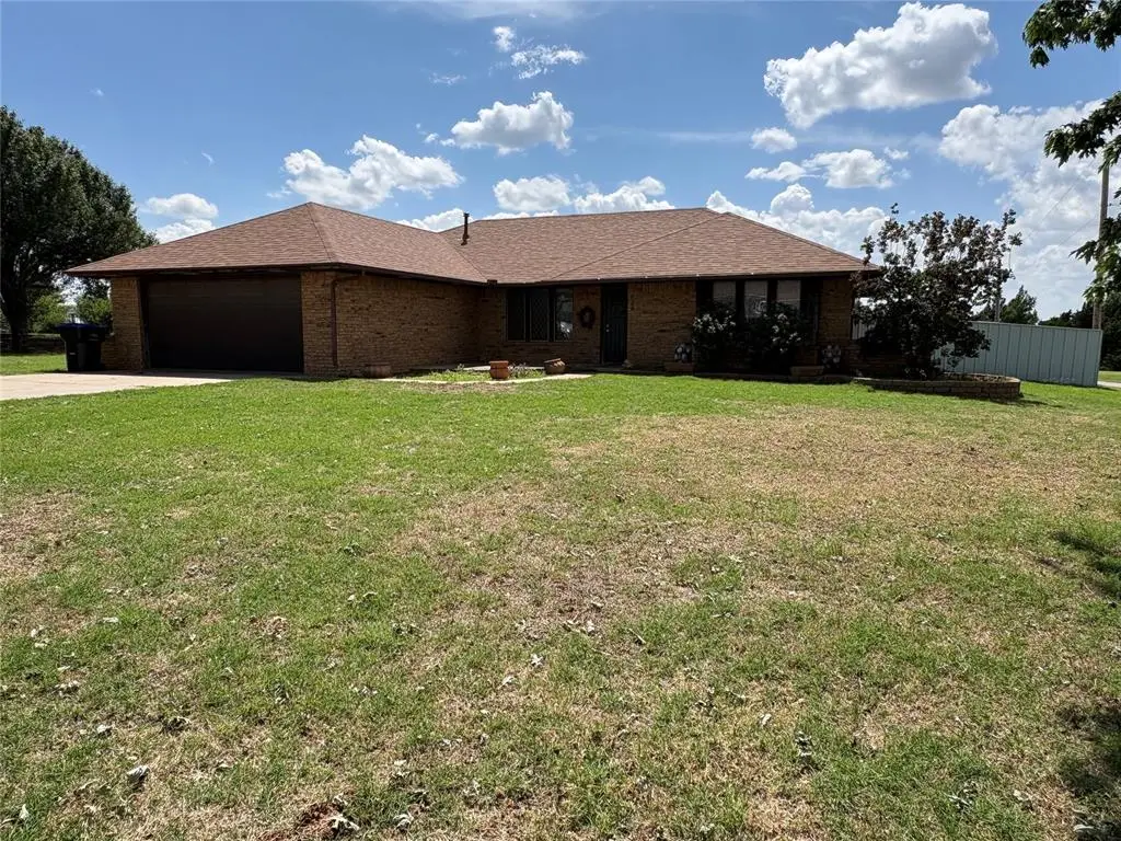 924 N Aspen Avenue, Hinton, OK 73047 - #1